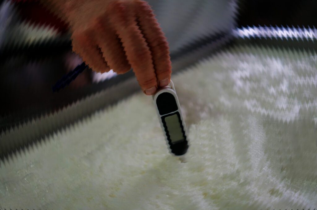 Πιστοποίηση επιχείρησης παρασκευής τυροκομικών και γαλακτοκομικών προϊόντων.